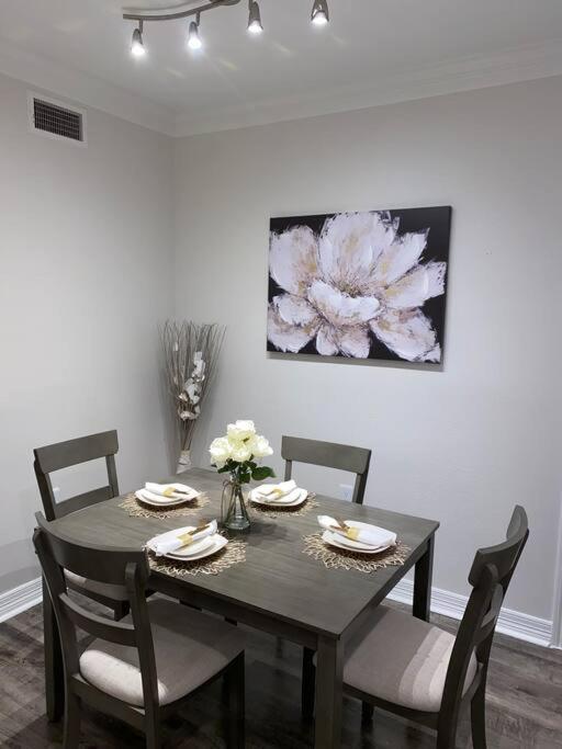Your Warm Spacious Unit With Pool - Medical Center Houston Zewnętrze zdjęcie