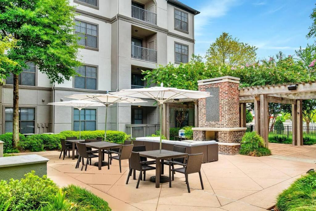Your Warm Spacious Unit With Pool - Medical Center Houston Zewnętrze zdjęcie